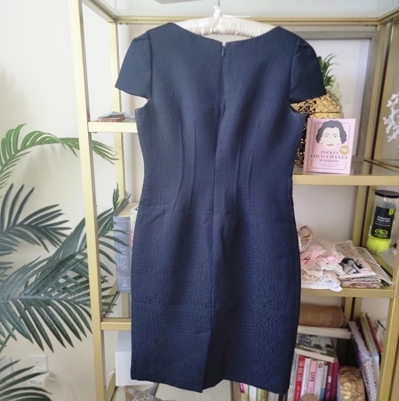 Tahari Shift Dress - Navy Blue - No Size - Measurements Listed - Picture 2 of 8